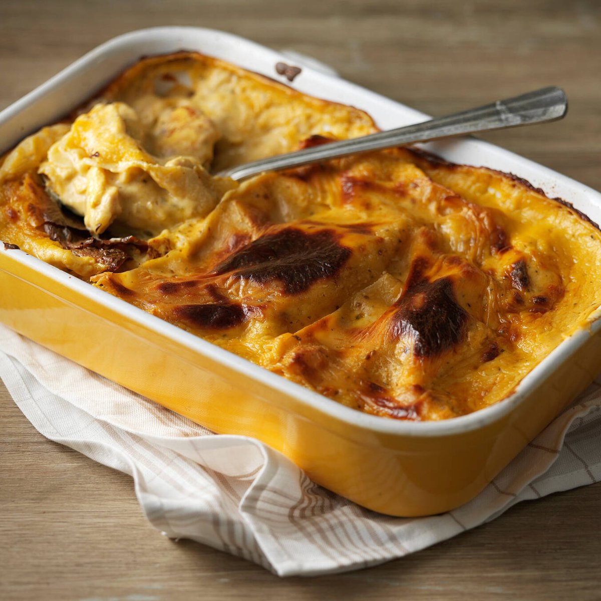 Broileri-pestolasagne
