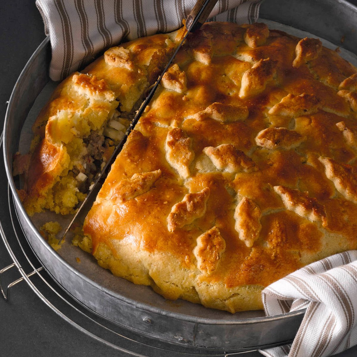 Jauhelihapiirakka