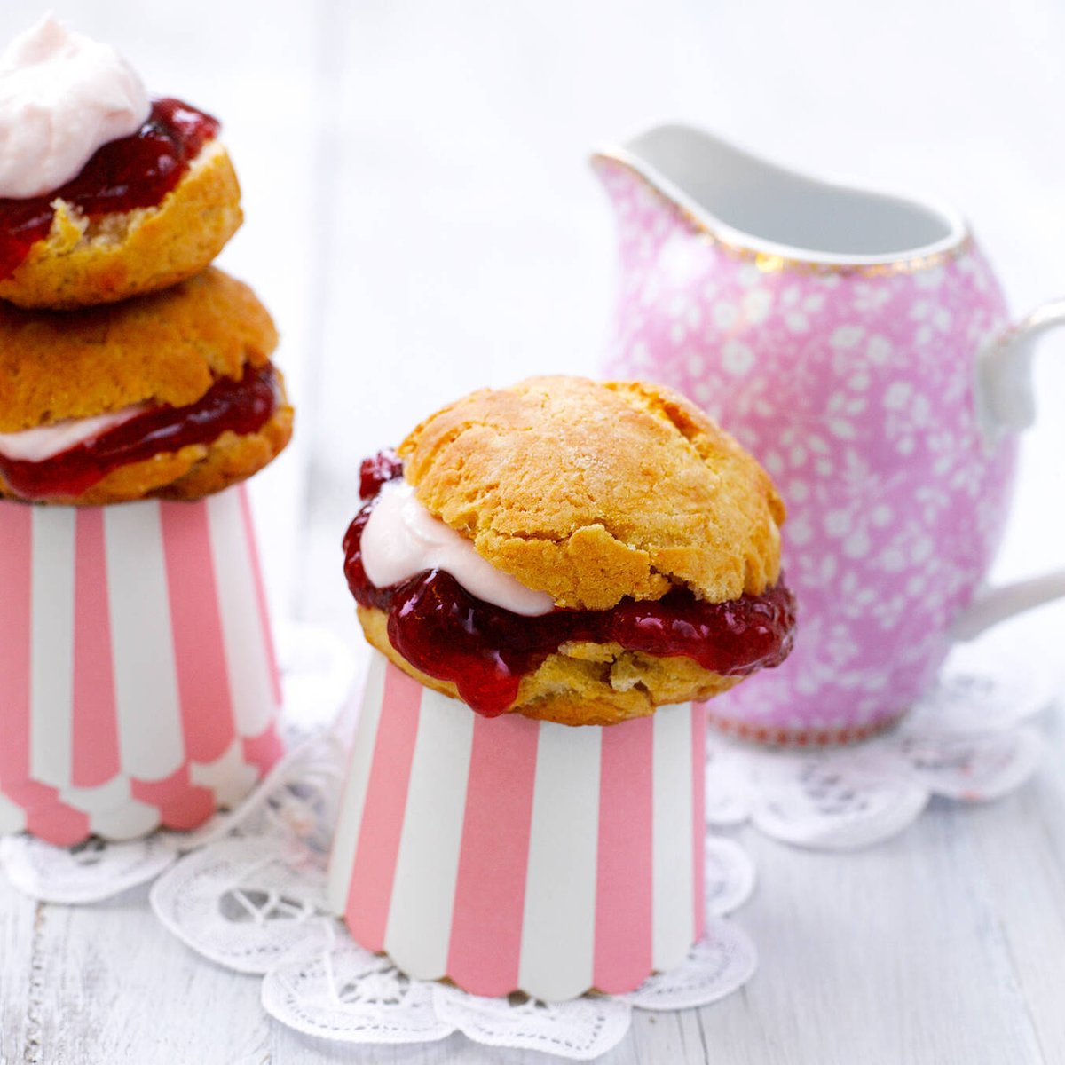 Mansikka-scones