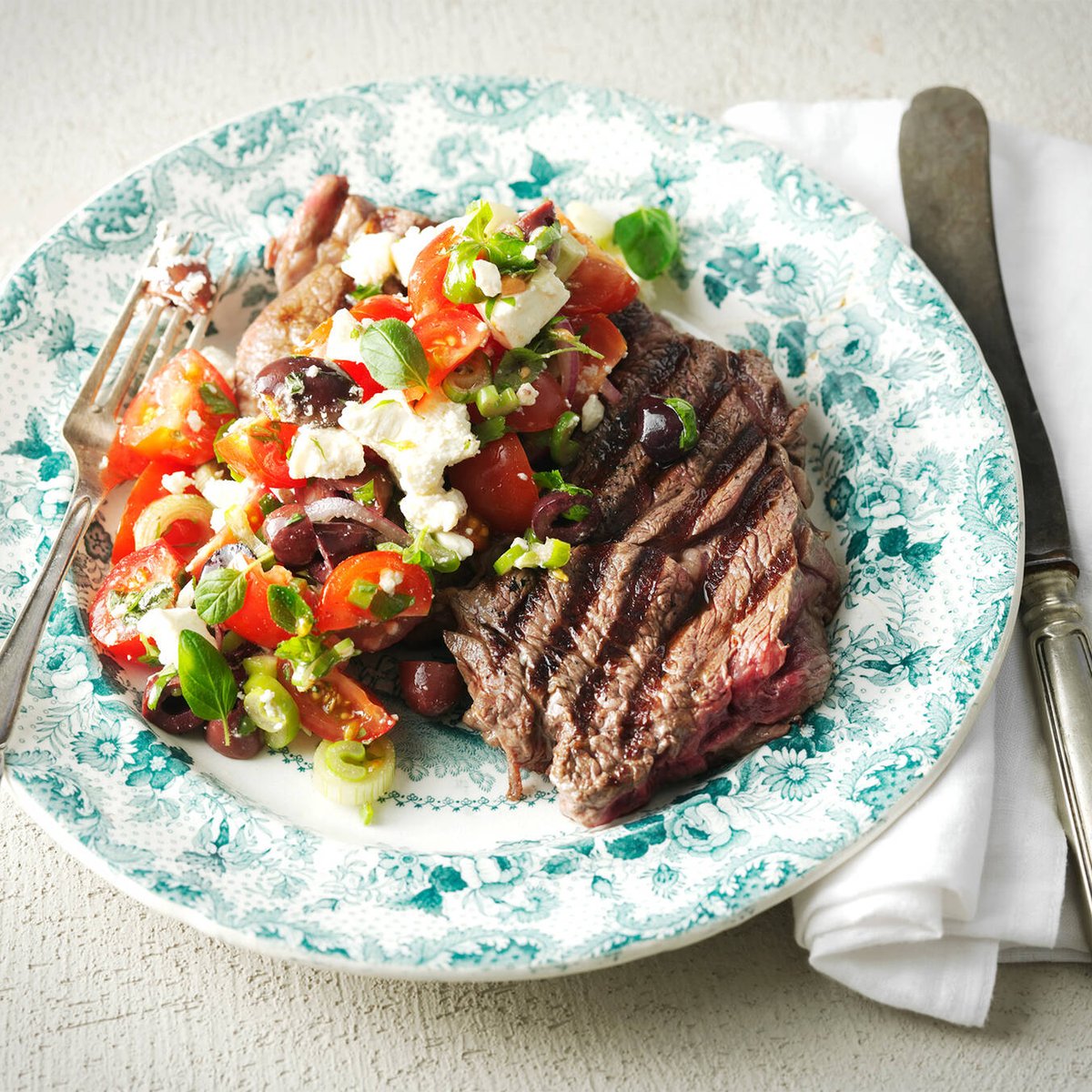 Entrecôte ja kreikkalainen salsa