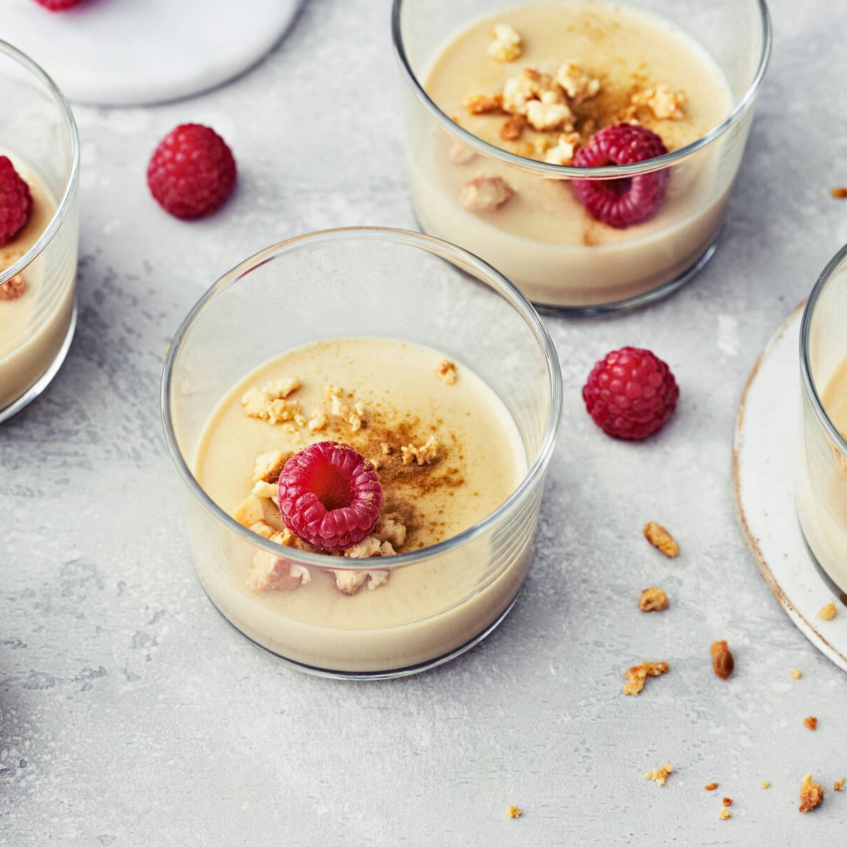 Lakritsi-pannacotta