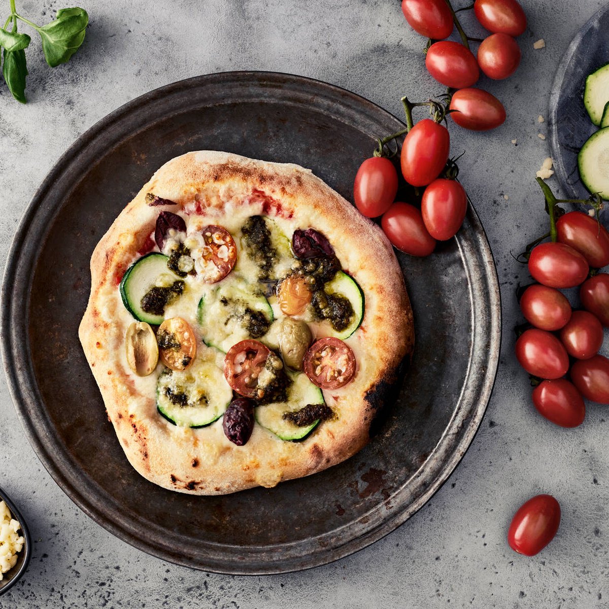 Kesäkasvispizza eli pizza verde