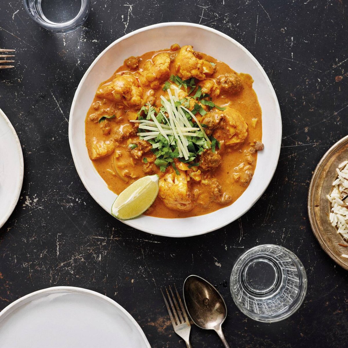 Peruna-kukkakaali tikka masala