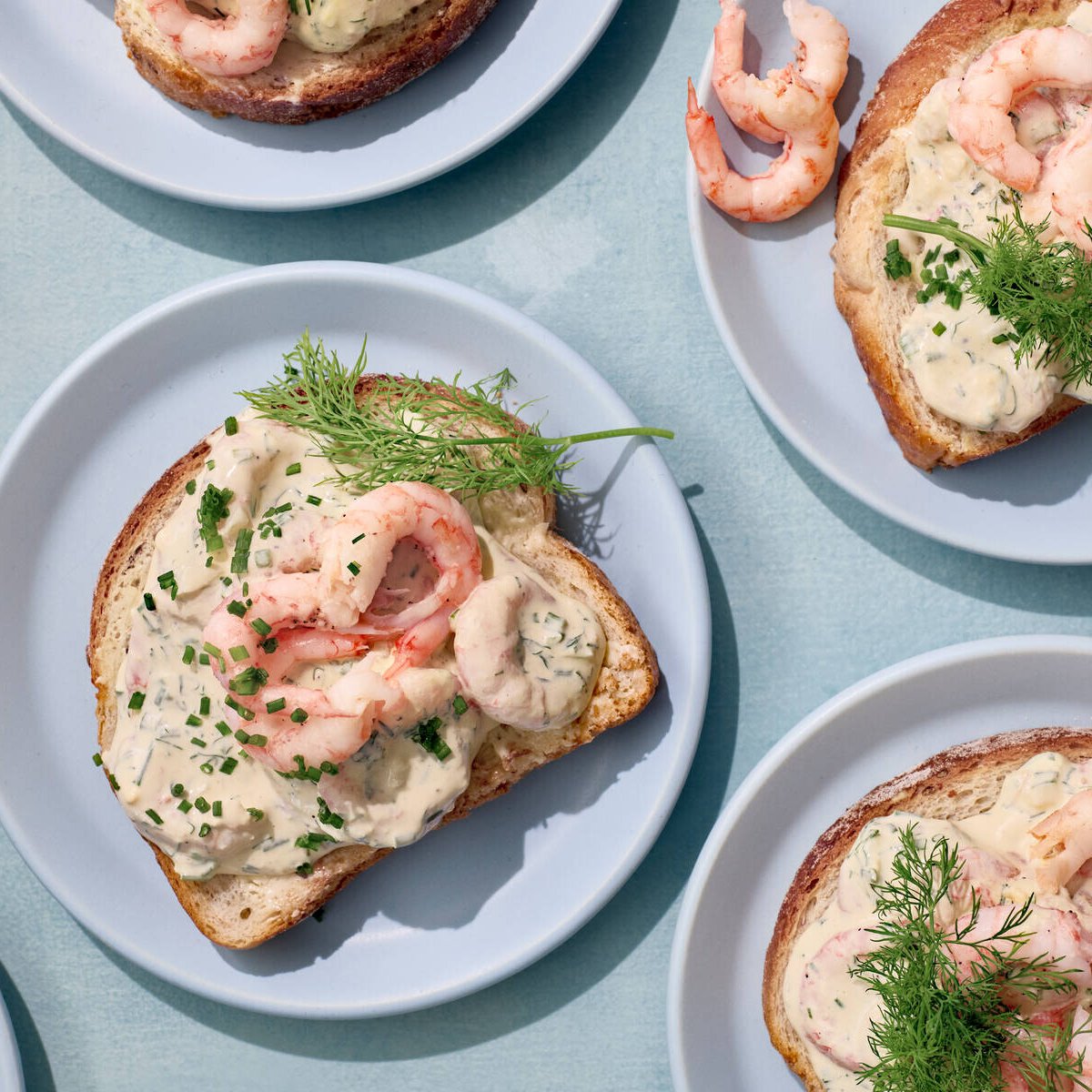 Toast Skagen eli katkarapuleipä