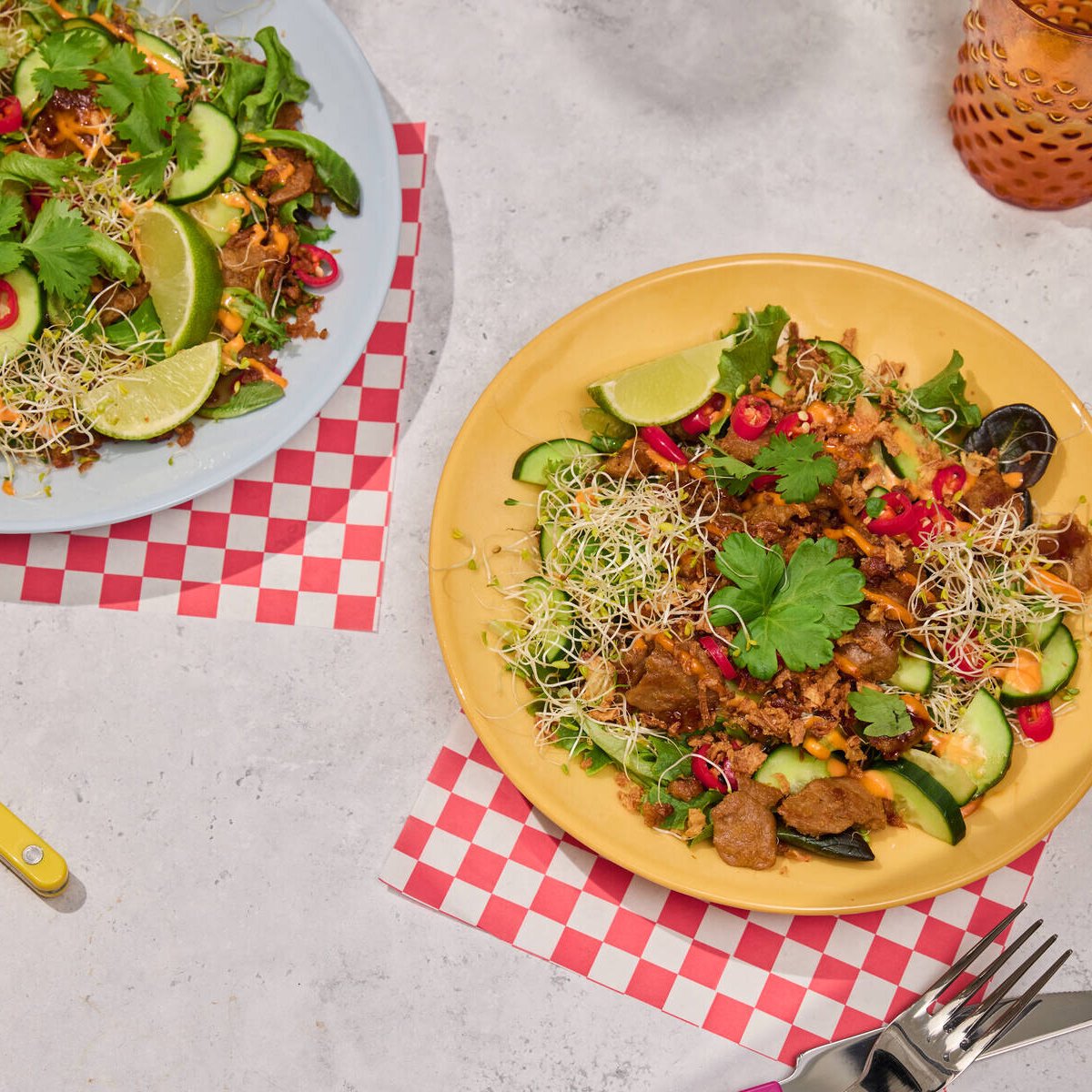 Shanghai taco -salaatti