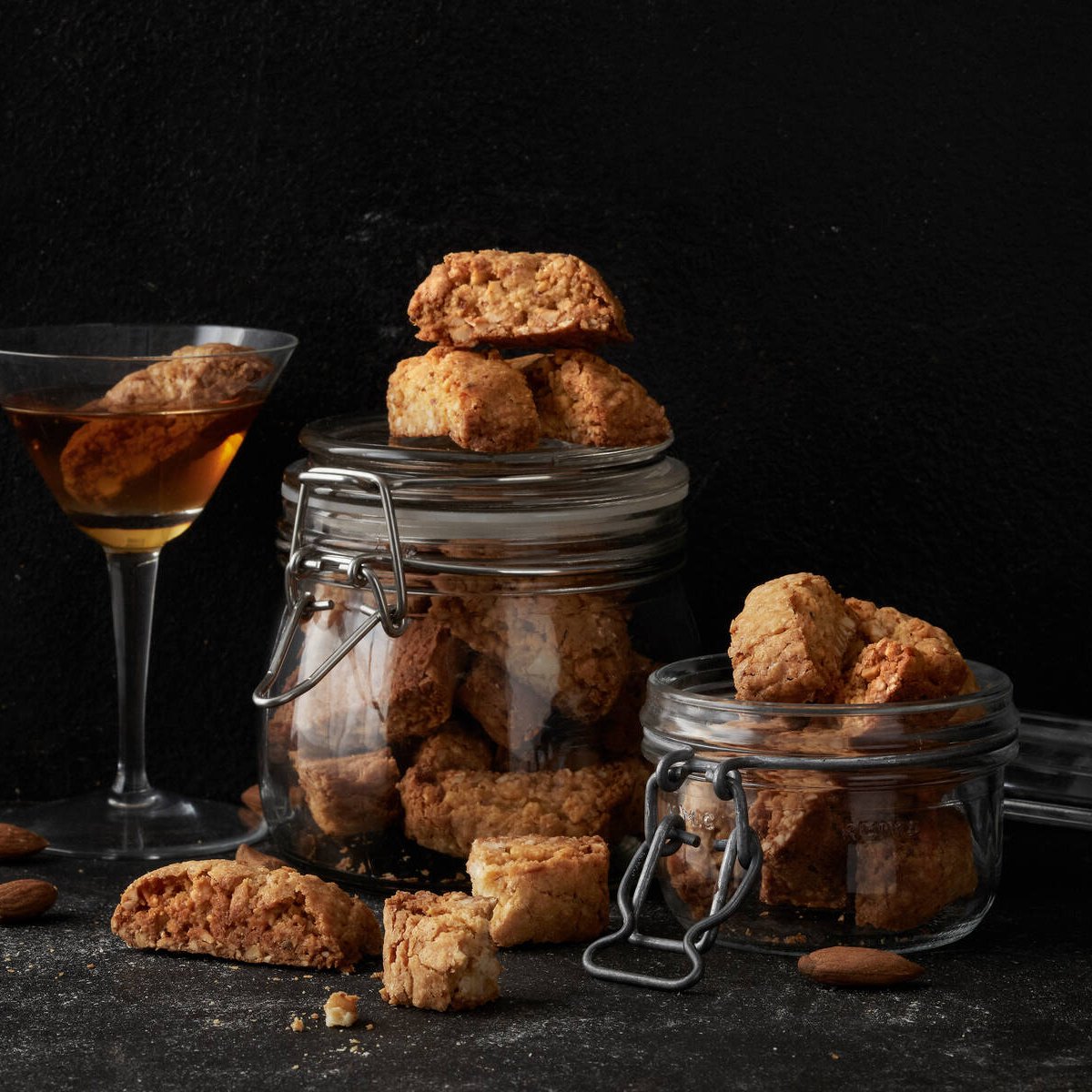 Manteli-appelsiinipikkuleipä