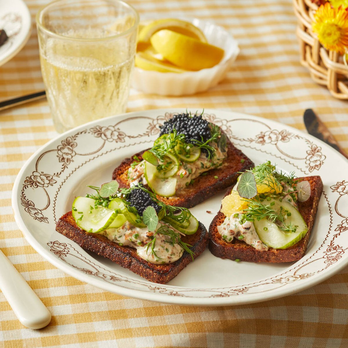 Toast ”Végen” / Vegaaninen Skagen