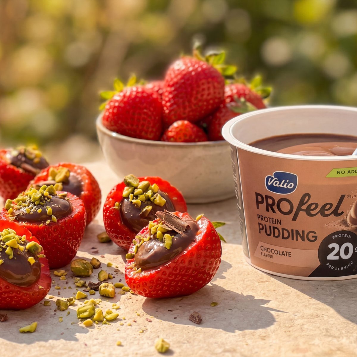 Truskawki nadziewane czekoladowym puddingiem