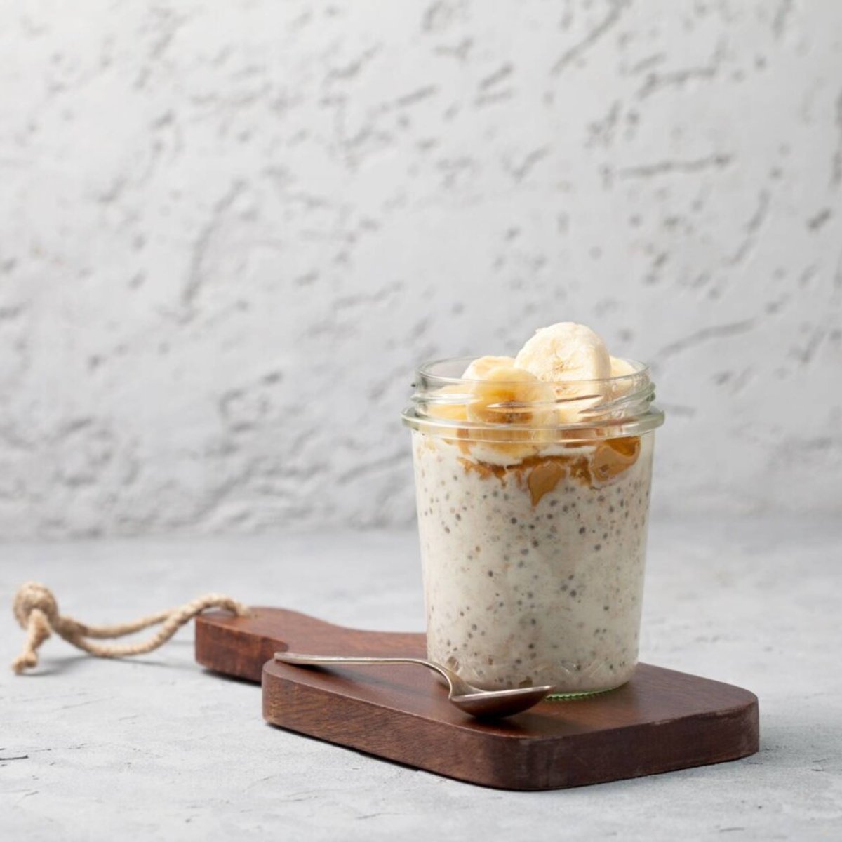 Overnight chiagröt med banan och proteinpudding