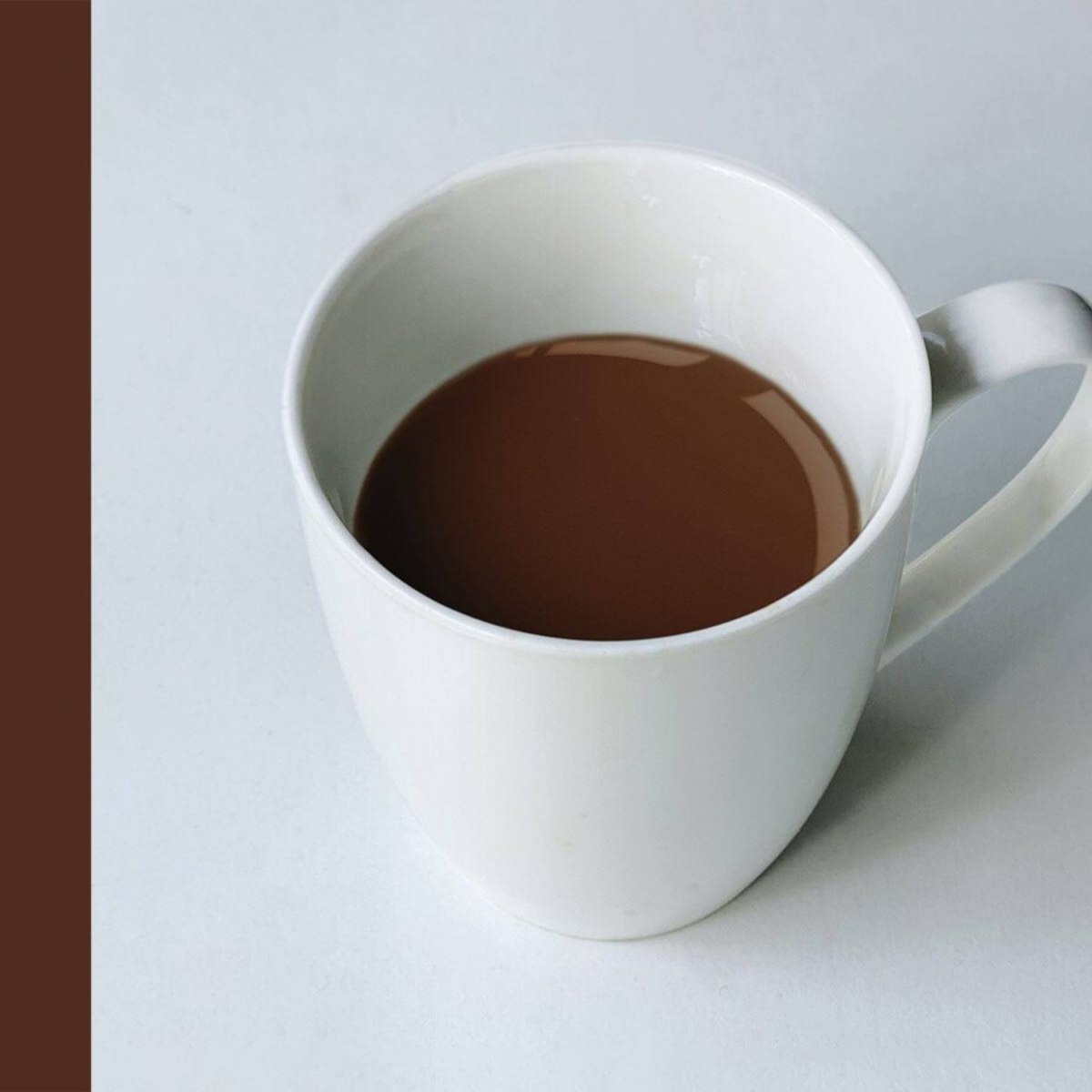 Kaffe med färgnyans #4F2C1E