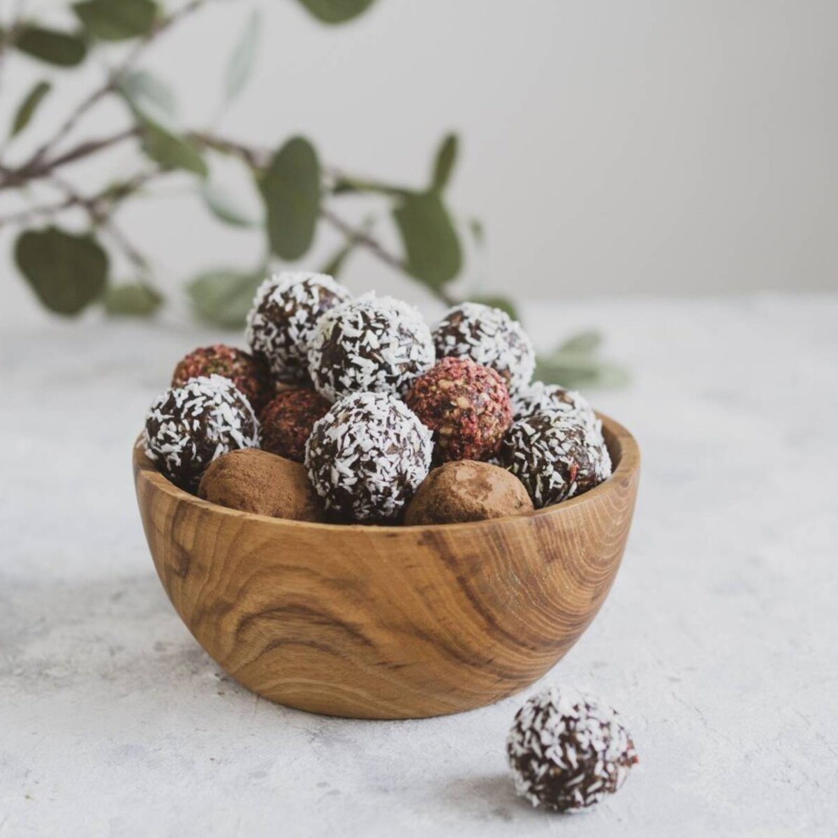 Dadelbollar med hallonsmak