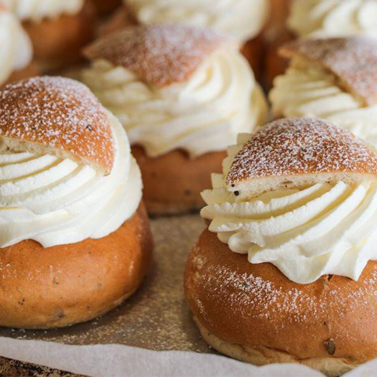 Klassisk laktosfri semla