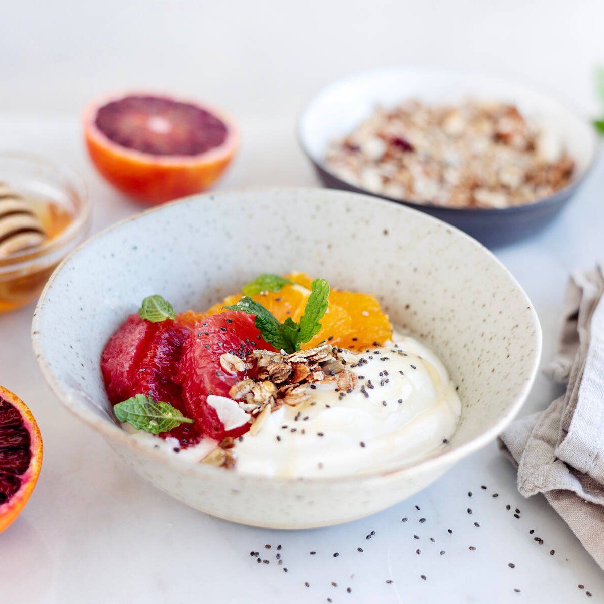 Yoghurt med citrussallad