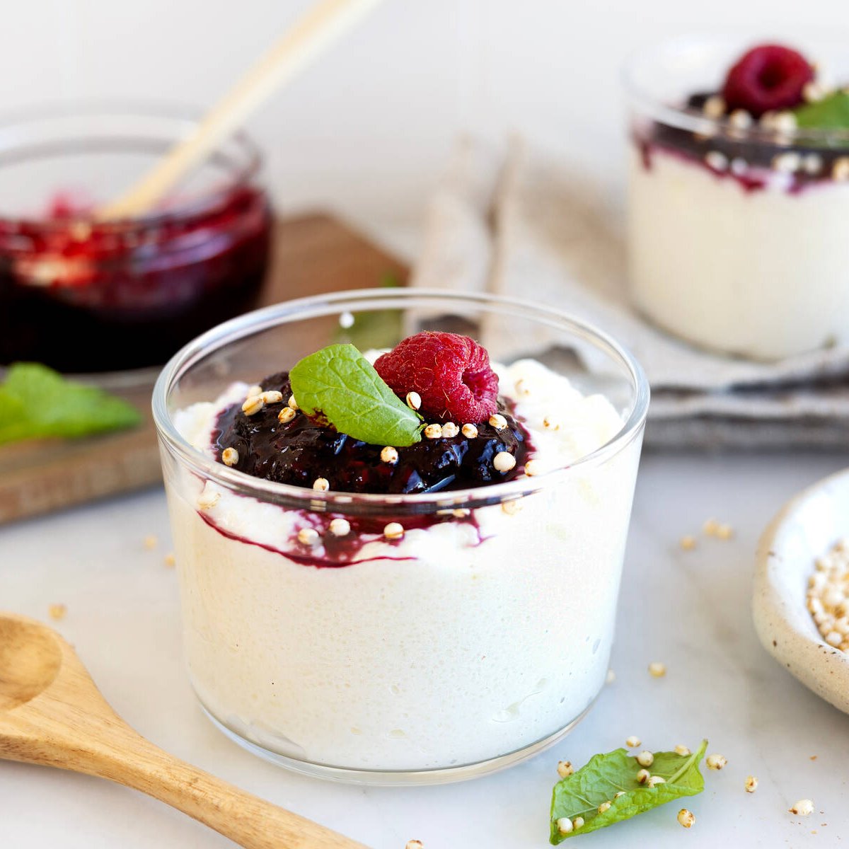 Mannagrynspudding med bärkompott