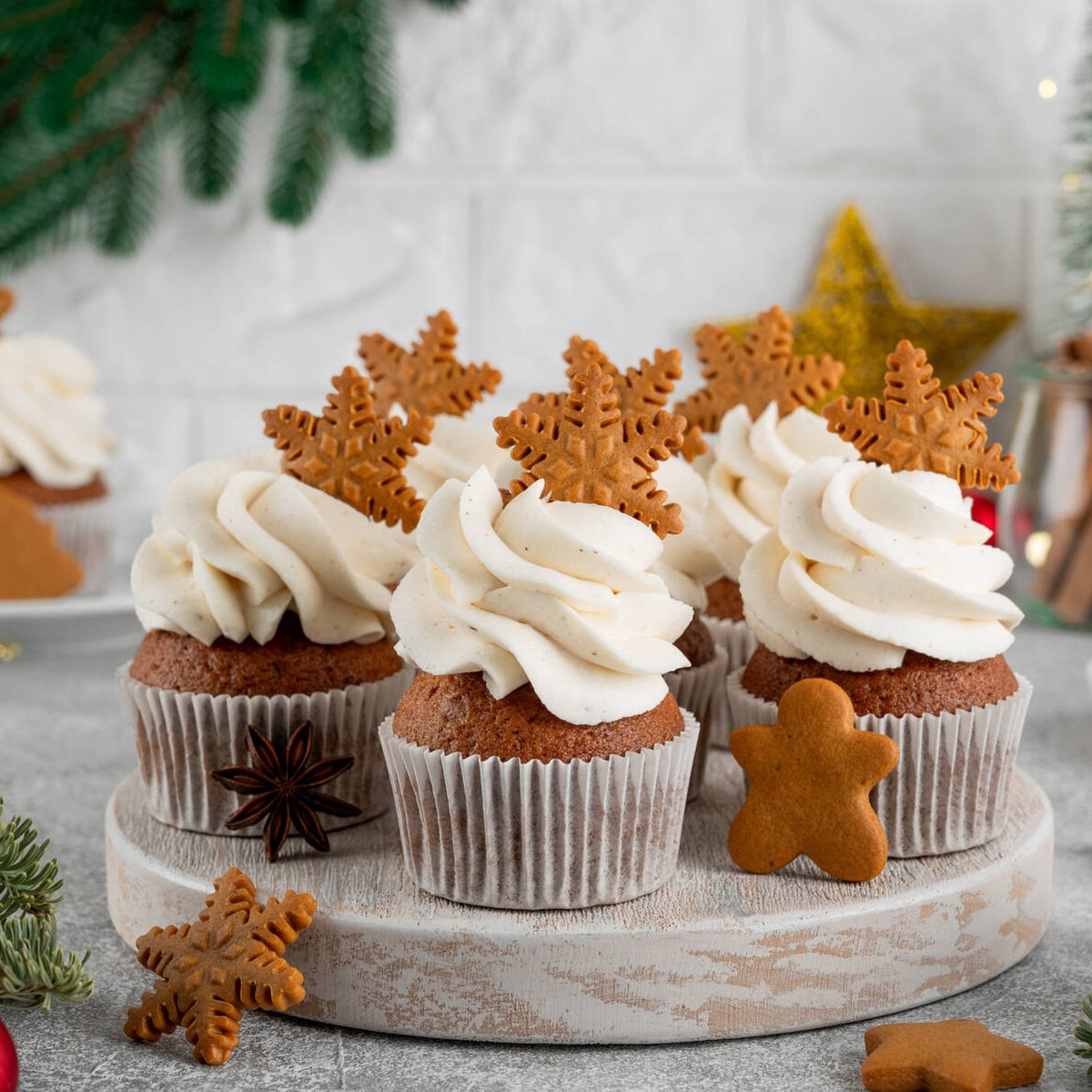 Pepparkaksmuffins med vaniljfrosting