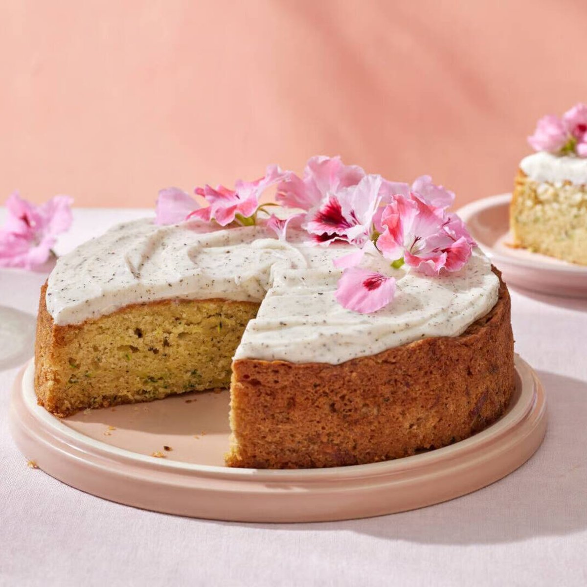 Earl Grey-tårta med citron och krämig frosting