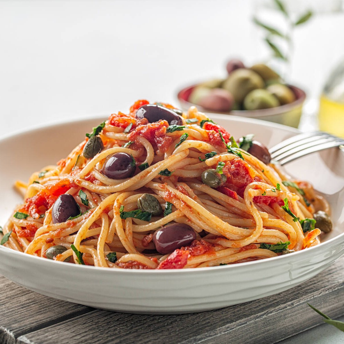 Snabb pasta puttanesca