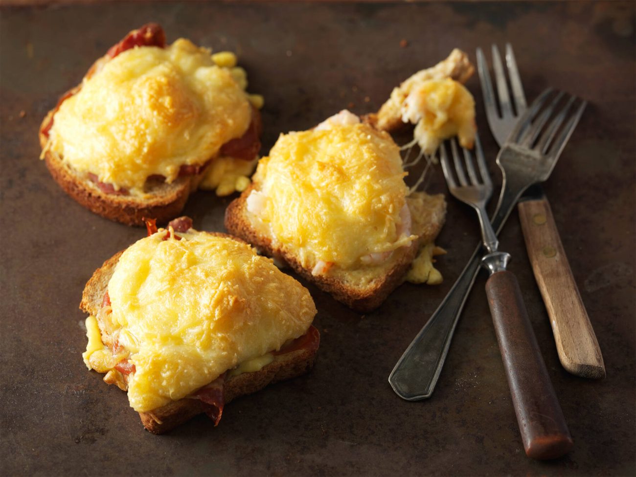 Mehevä juustokuorrutus