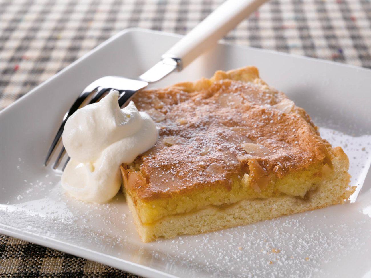 Aprikoosi-mantelileivokset