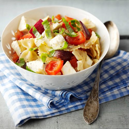 Kreikkalainen pastasalaatti