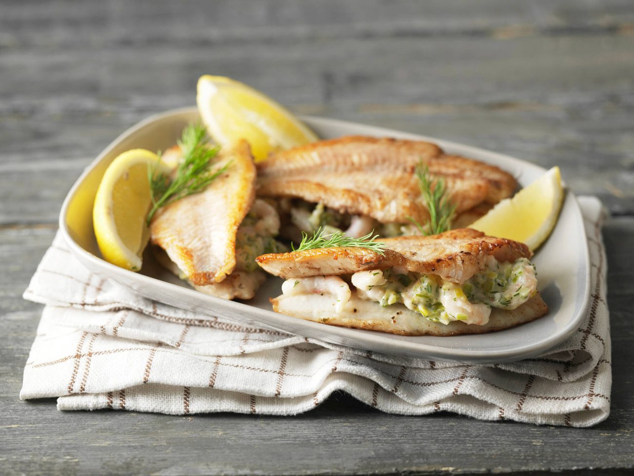 Täytetyt ahvenfileet