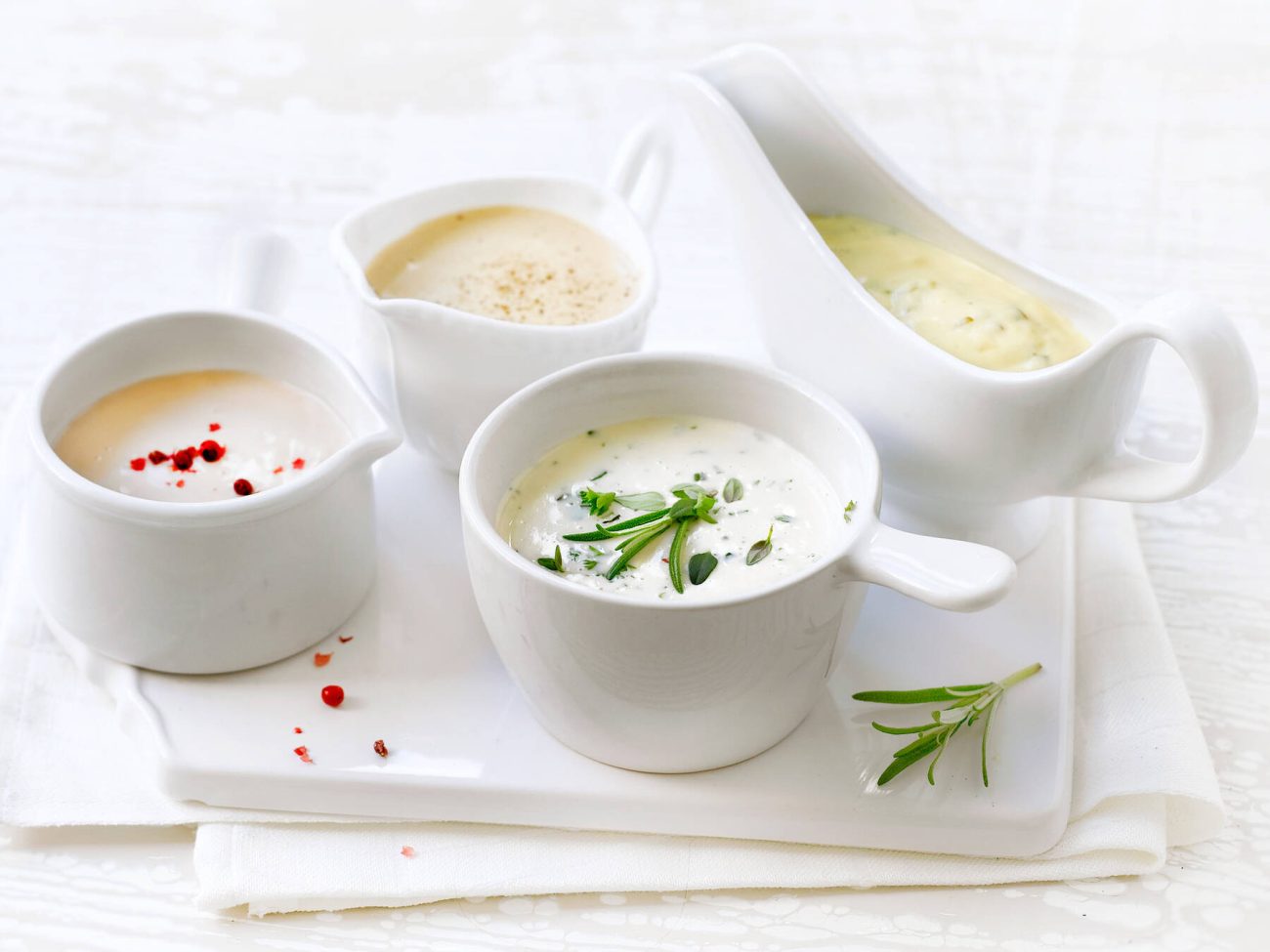 Kermakastikepohja ja 3 muunnosta