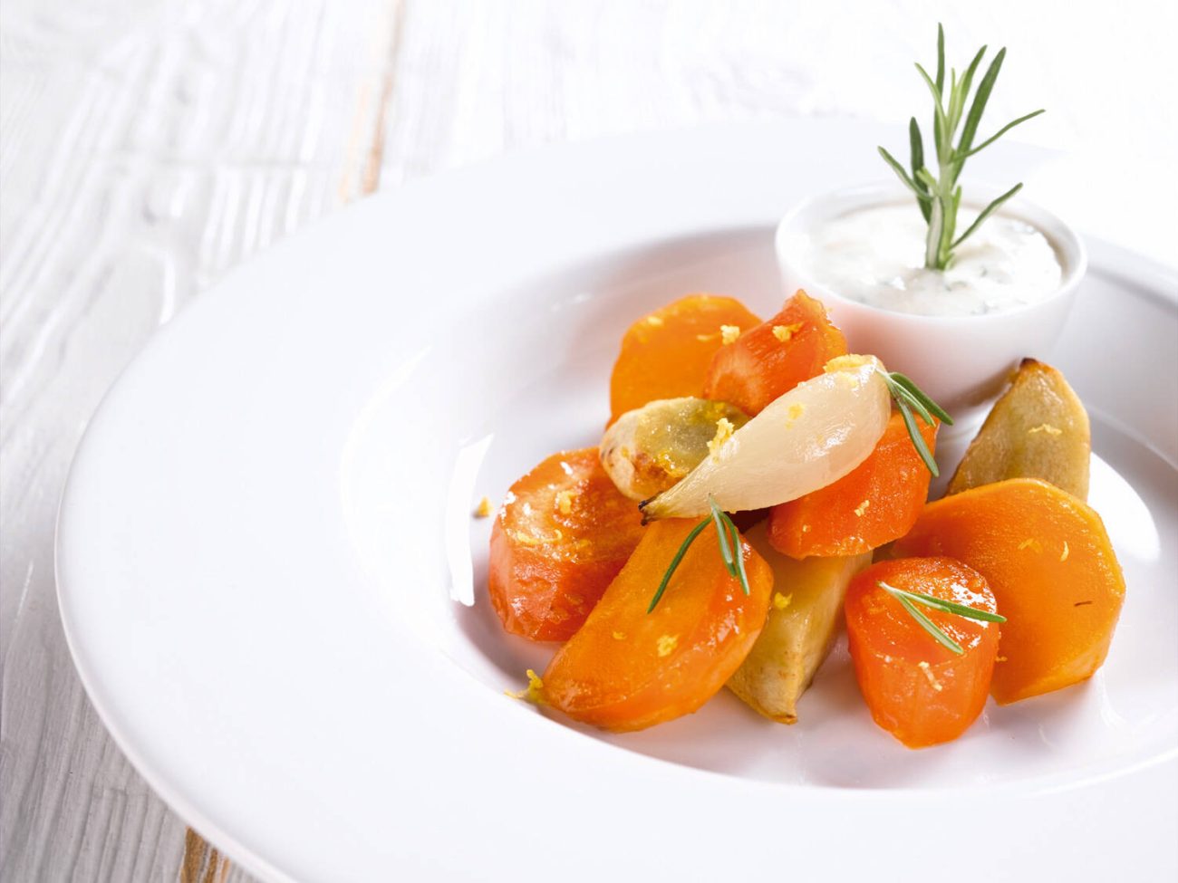 Sitruunapaahdetut juurekset ja juustocrème