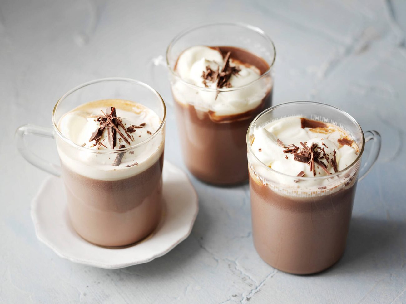 Lämmin kanelikaakao