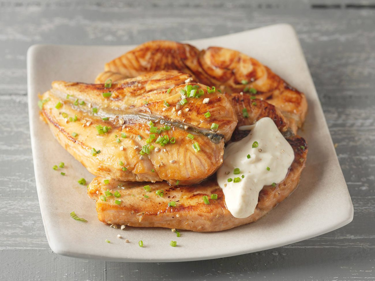 Grillimestarin lohiperhoset