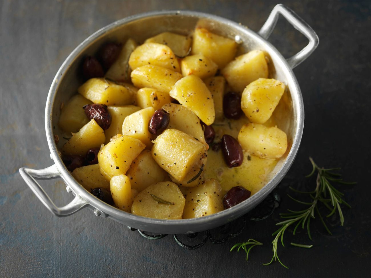 Kermaiset rosmariiniperunat