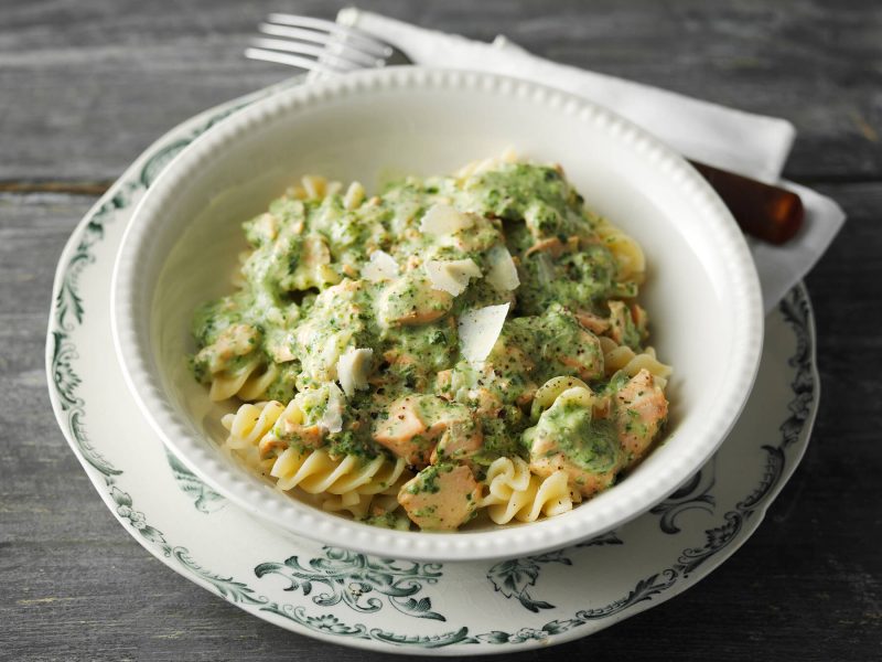Kala-pinaattipasta