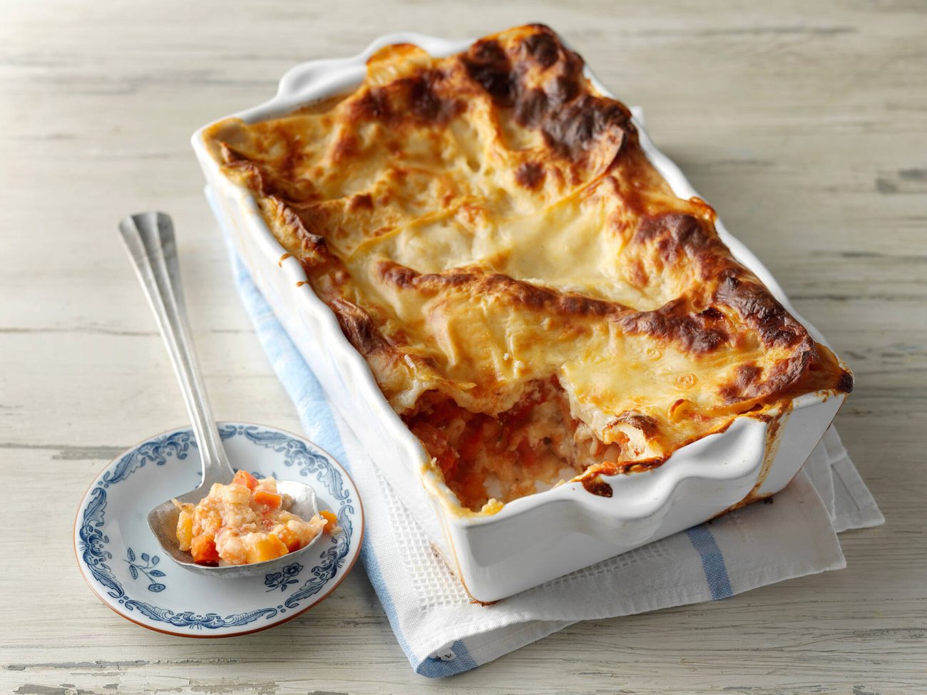 Kevyt juureslasagne