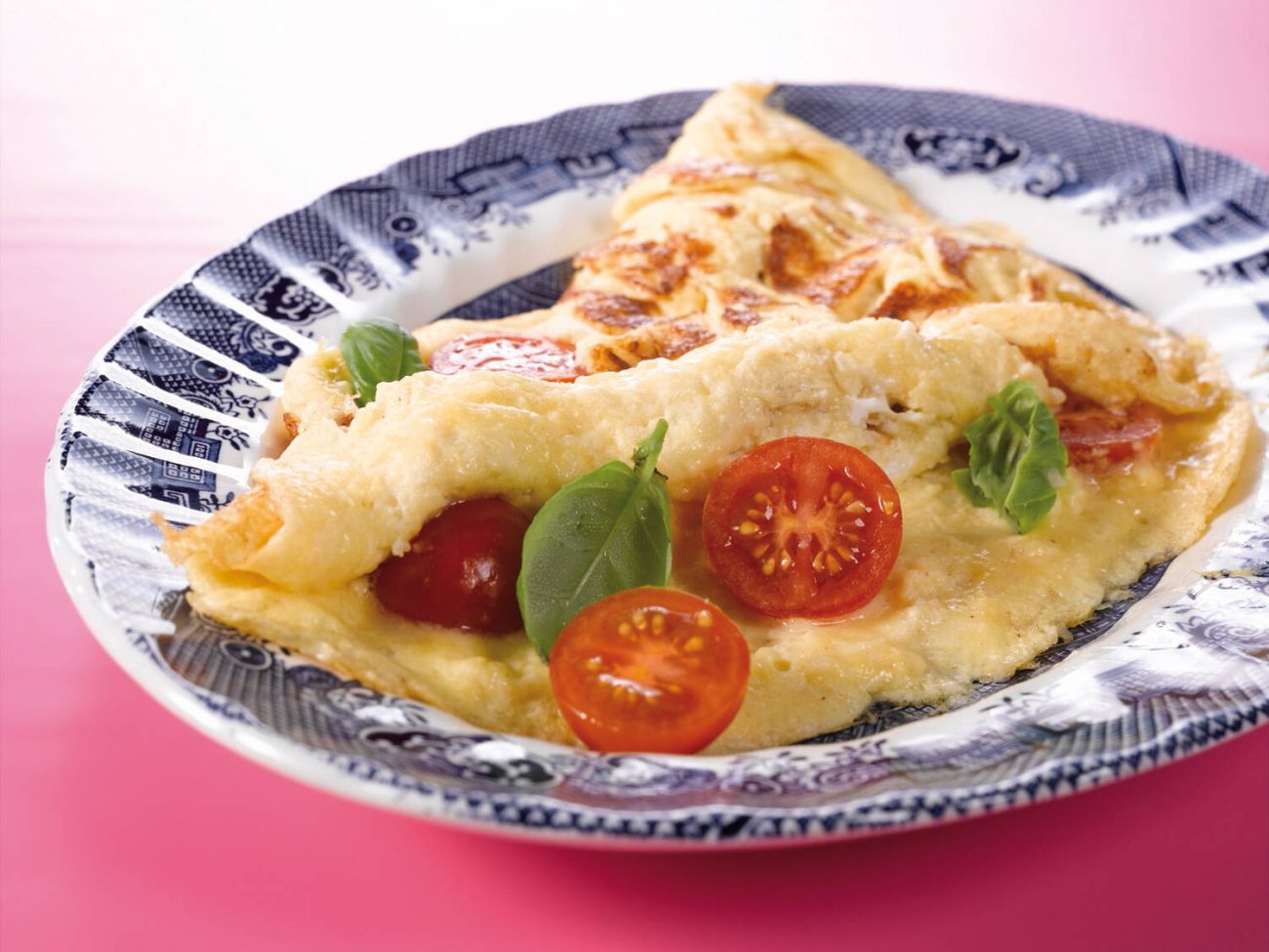 Juusto-tomaattimunakas