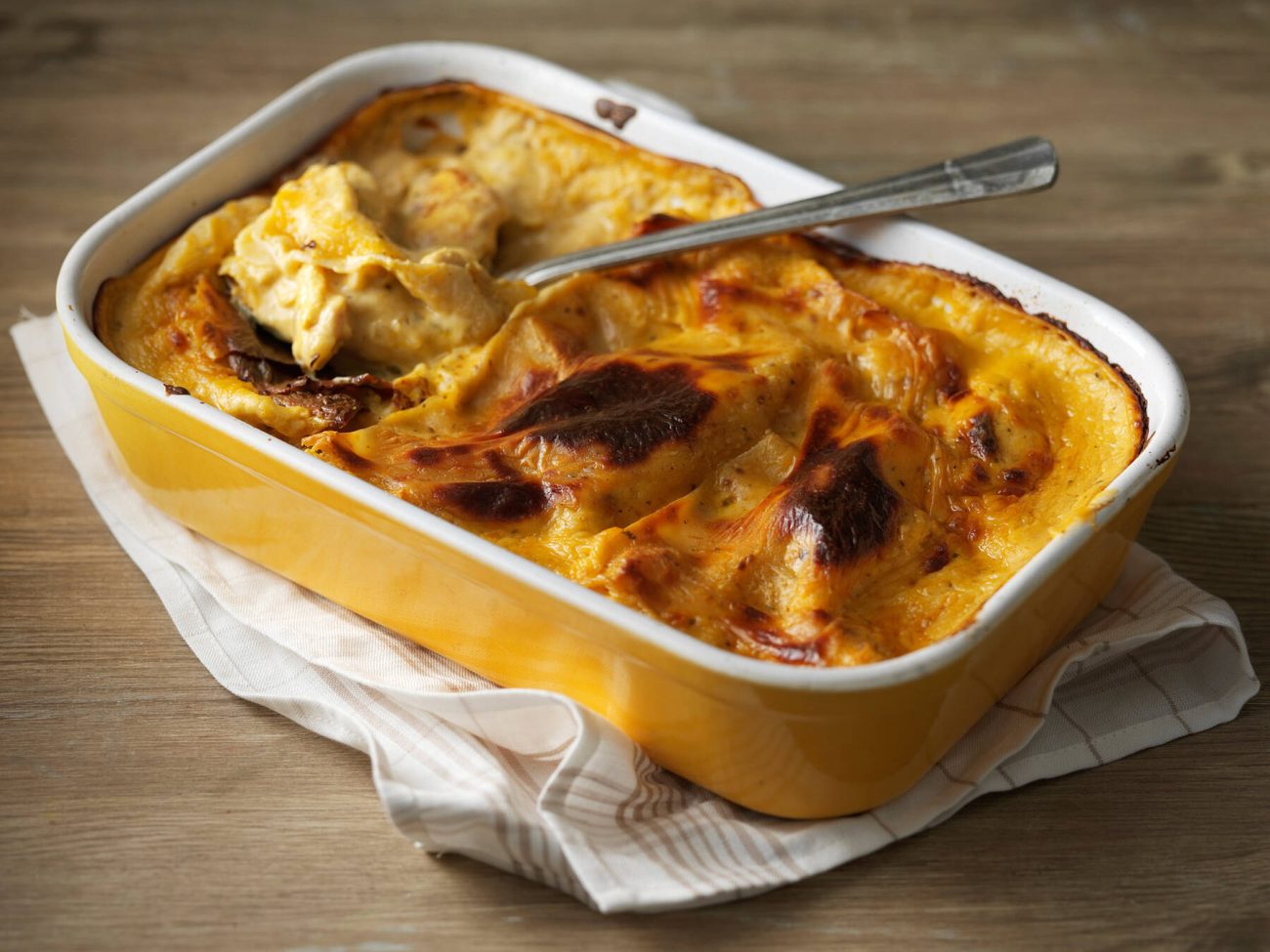 Broileri-pestolasagne