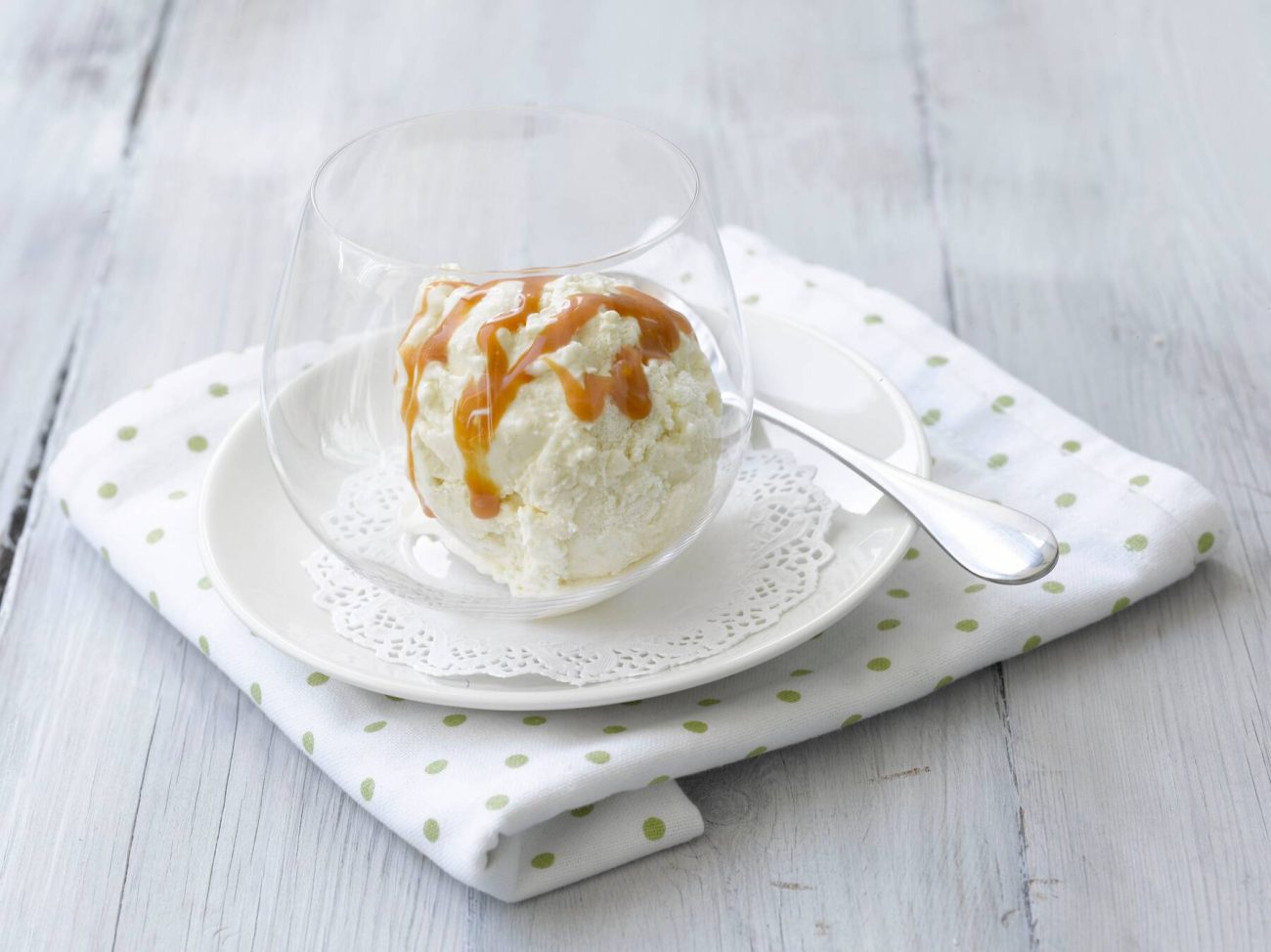 Omena-inkiväärijäätelö