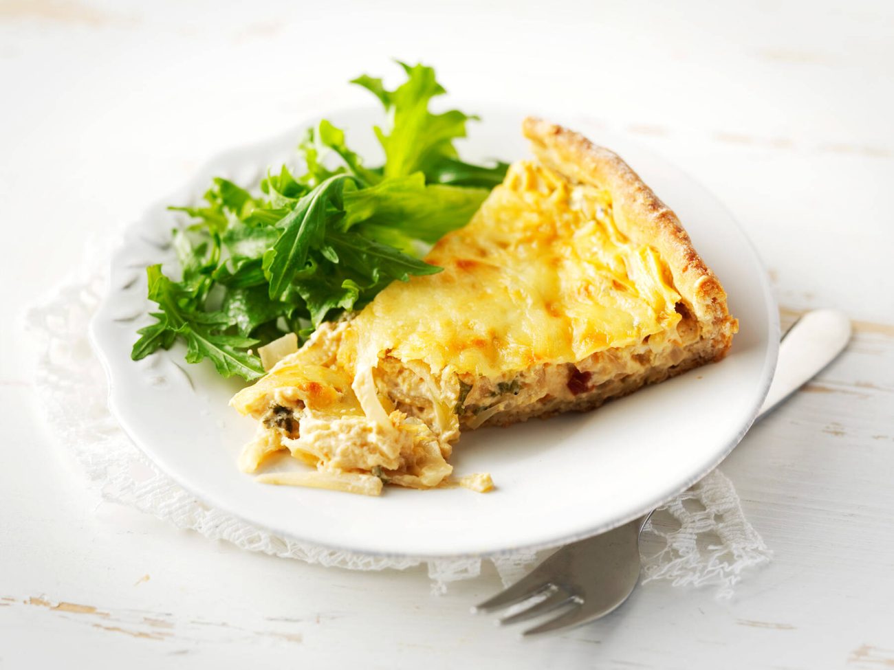 Sipuli-tomaattipiiras