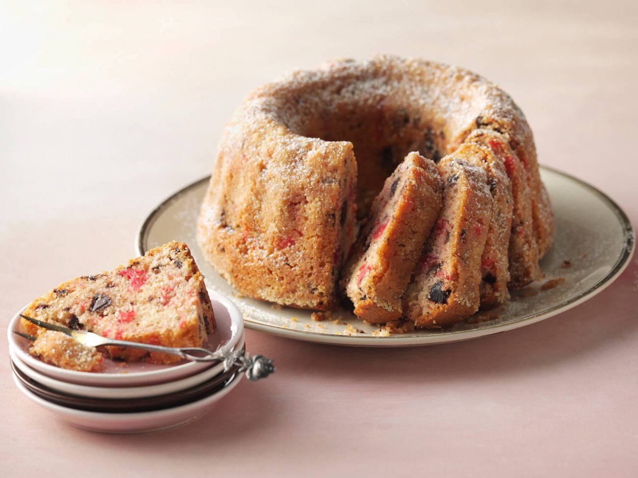 Kirsikka-suklaakakku