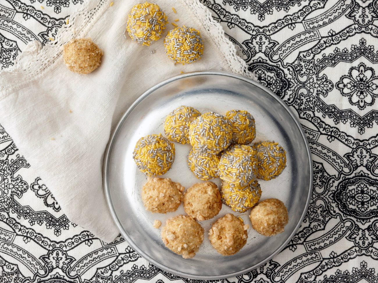 Makeat juustococktailpallot