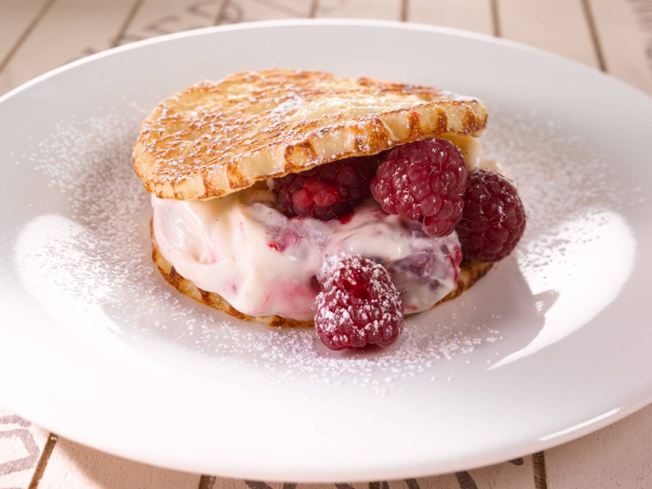 Vadelmaiset lettuleivokset