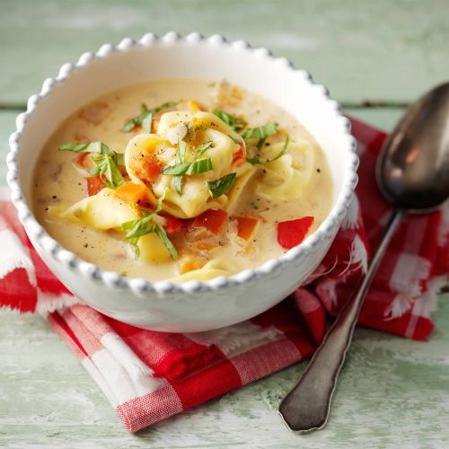 Tomaatti-pastakeitto