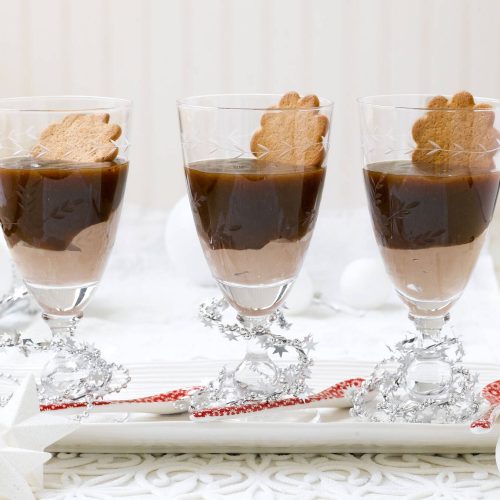 Nopea luumu-rusinakiisseli