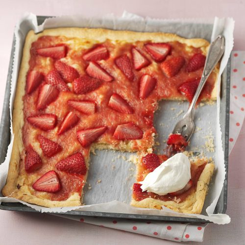 Raparperi-mansikkapiirakka