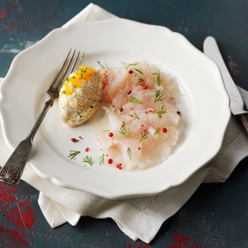 Kylmä mäti-kermakastike