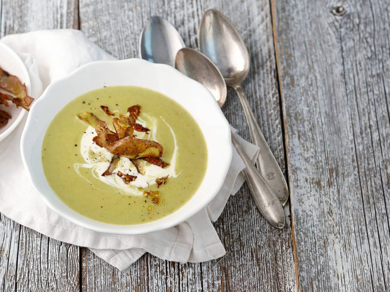 Purjo-perunasosekeitto