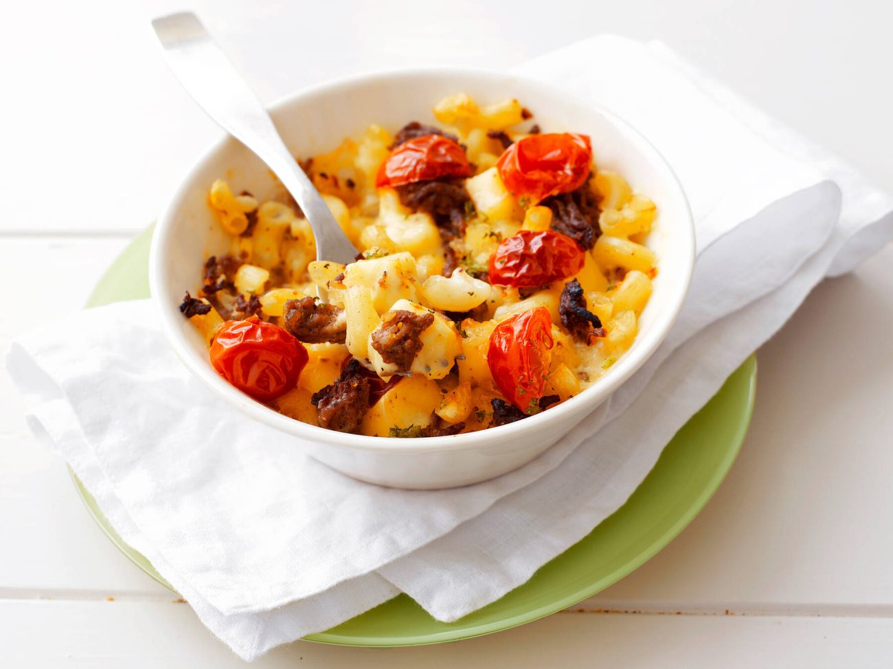 Juustoinen liha-makaronilaatikko