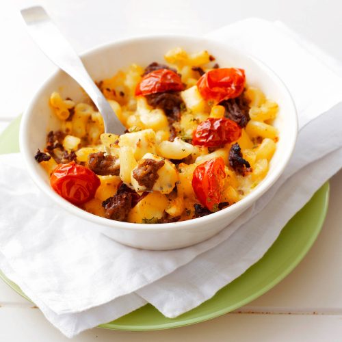 Juustoinen liha-makaronilaatikko