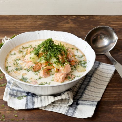 Kalakeitto itse tehdyllä liemellä