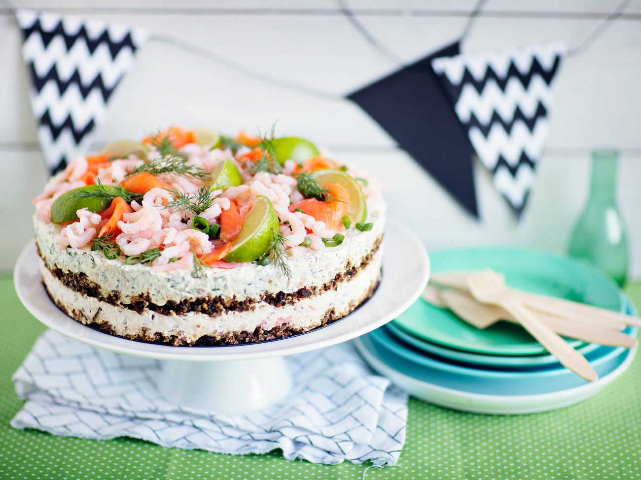 Saaristolainen voileipäkakku