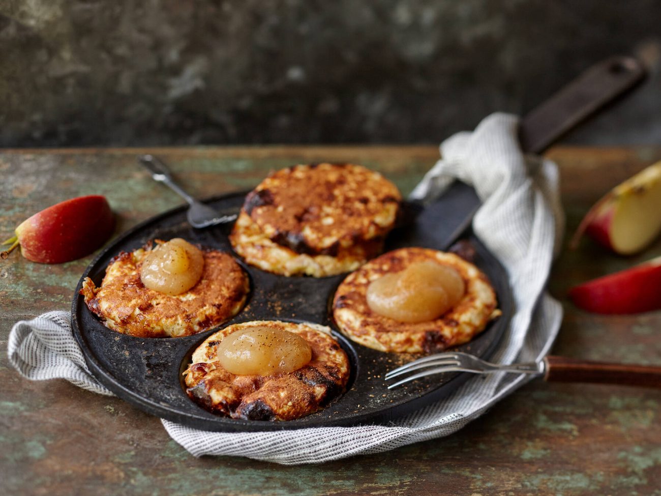 Omenaiset proteiinipannarit pannulla