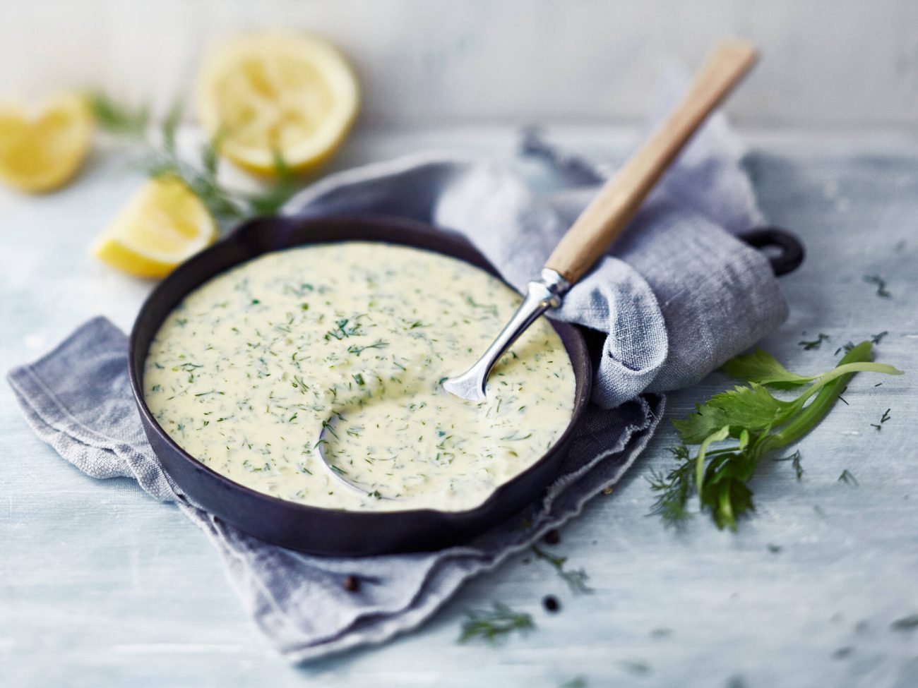 Sitruuna-tillikastike